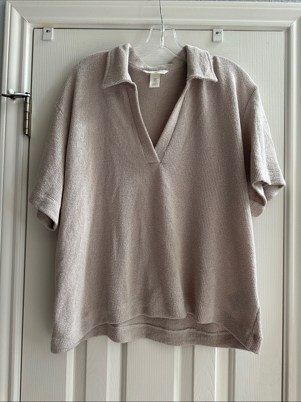 H&M Relaxed Polo Knit Top in Light Taupe Neutral Earthy XL Preppy Classic